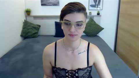 Snapshot of amylexy chatting on 12-01-25, 10:04 Hi there guys My pleasure in your hands pvt is open online show from 12-01-25, 10:04