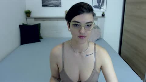 Snapshot of amylexy chatting on 07-05-26, 06:04 Hi there guys My pleasure in your hands pvt is open online show from 07-05-26, 06:04