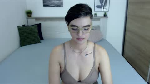 Snapshot of amylexy chatting on 07-08-26, 07:18 Hi there guys My pleasure in your hands pvt is open online show from 07-08-26, 07:18