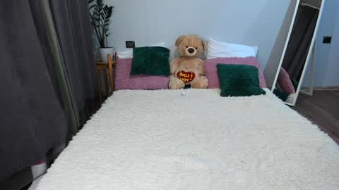 amymilson online show from 01-28-25, 04:08