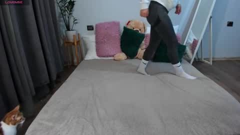 amymilson online show from 02-23-25, 06:01