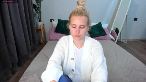 amymilson online show from 03-03-25, 07:39