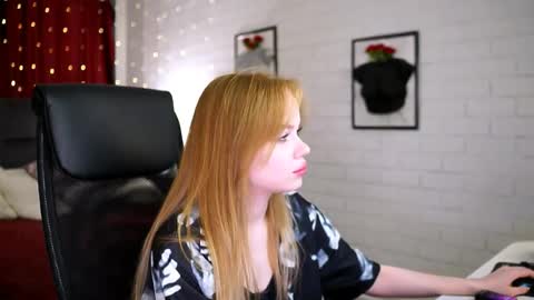 Amy online show from 06-09-26, 04:57