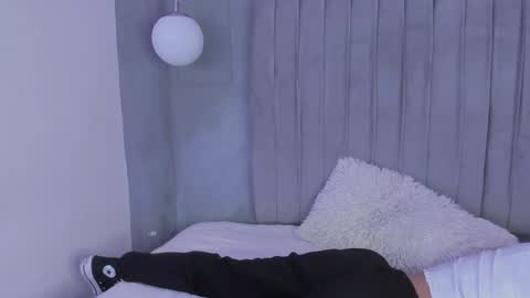 Amy ... Nice to meet u   thumb up me please its important online show from 01-20-25, 04:32