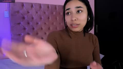 Amy ... Nice to meet u   thumb up me please its important online show from 02-16-25, 01:36