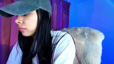 Amy ... Nice to meet u   thumb up me please its important online show from 09-23-25, 11:08