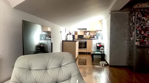 amyroberta92 online show from 10-10-25, 06:45