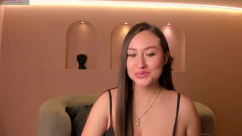 AMY R  online show from 05-14-26, 04:19