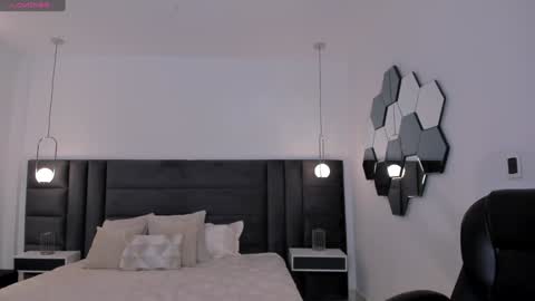 Snapshot of amywalker_ chatting on 01-28-25, 10:12 AMY WALKER online show from 01-28-25, 10:12