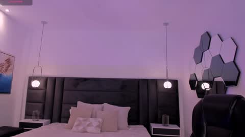 Snapshot of amywalker_ chatting on 02-01-25, 04:00 AMY WALKER online show from 02-01-25, 04:00