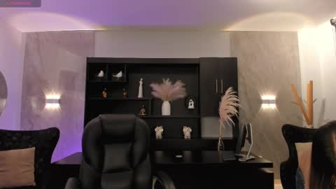 Snapshot of amywalker_ chatting on 03-01-25, 10:13 AMY WALKER online show from 03-01-25, 10:13