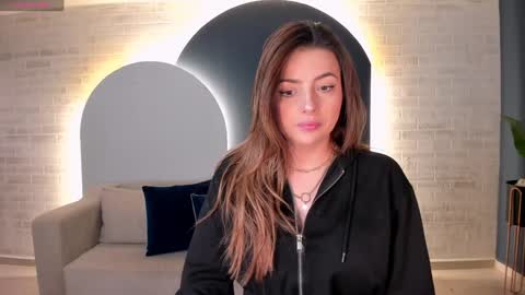 Snapshot of amywoods chatting on 01-06-25, 09:19 online show from 01-06-25, 09:19
