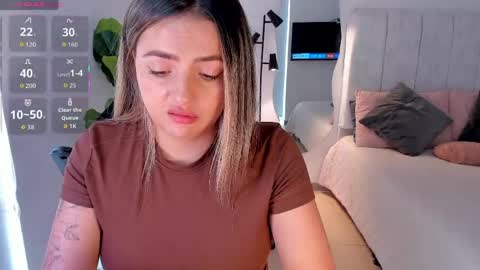 Snapshot of amywoods chatting on 05-20-26, 07:20 online show from 05-20-26, 07:20