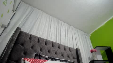 Snapshot of ana_bullock chatting on 09-11-25, 12:05 ANA online show from 09-11-25, 12:05