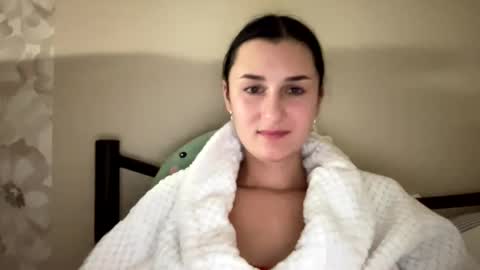 Snapshot of ana_fire007 chatting on 12-13-25, 08:04 Ana fire007 online show from 12-13-25, 08:04