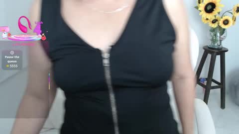  Ana  online show from 10-30-25, 10:43