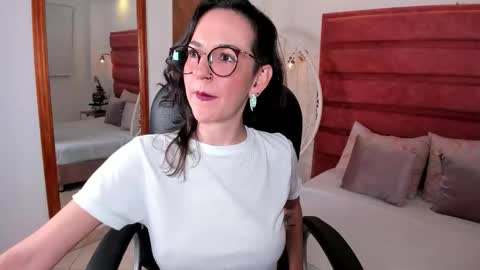 Ana Libiert online show from 11-27-25, 10:34