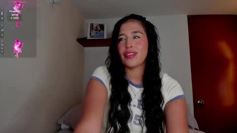 Snapshot of ana_m_ chatting on 05-23-26, 04:50 Ana online show from 05-23-26, 04:50