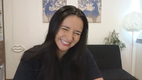 Ana Melissa online show from 12-15-24, 10:04