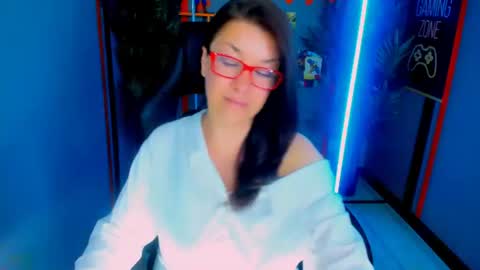 Ana online show from 06-12-26, 10:19