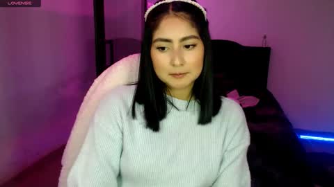 Ana Ricciardi online show from 11-17-25, 03:56