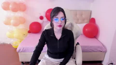 Im anna but you can call me as you want online show from 04-10-26, 10:25