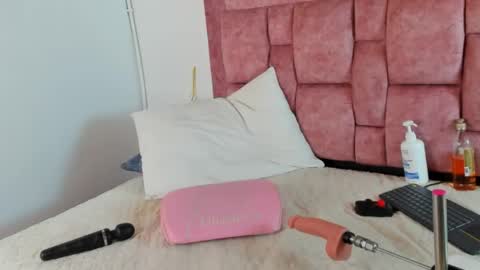 Ana online show from 04-11-26, 09:41