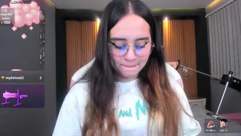 Snapshot of ana_taylor2 chatting on 12-27-24, 10:16 Ana online show from 12-27-24, 10:16