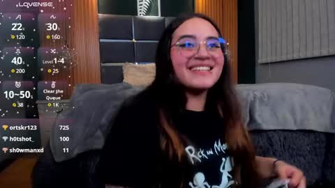 Snapshot of ana_taylor2 chatting on 02-11-25, 11:54 Ana online show from 02-11-25, 11:54