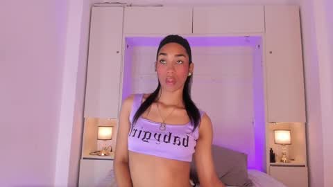 anaacollins_ online show from 10-01-25, 12:11