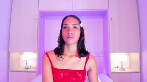 anaacollins_ online show from 07-23-26, 12:03