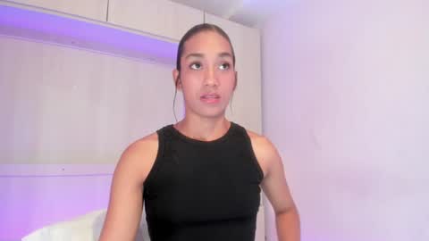 anaacollins_ online show from 07-26-26, 12:45