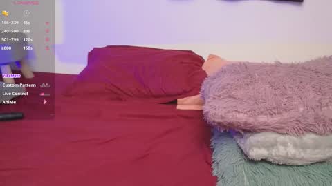 anaaimey online show from 12-03-25, 04:42