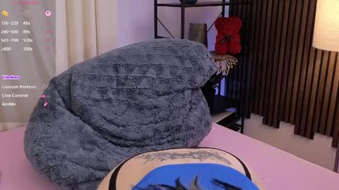 anaaimey online show from 03-28-26, 06:24