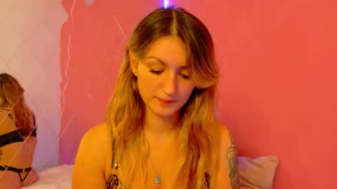 anaayss online show from 10-21-25, 04:35