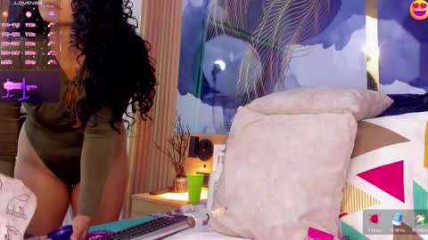 Snapshot of anabacker01 chatting on 11-22-25, 07:02 anabacker01 online show from 11-22-25, 07:02