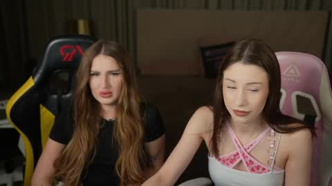 Sweet girls online show from 04-20-26, 07:04