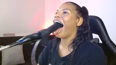 anabel alice gandara  online show from 03-11-25, 01:45