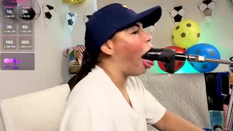 Anabel Alice Gandara online show from 06-21-26, 03:58