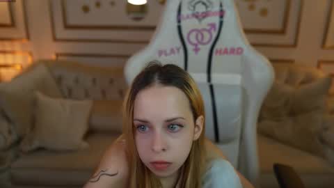 PLAYHARD054 online show from 10-06-25, 10:34