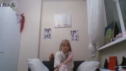 Malvina online show from 06-21-26, 05:59