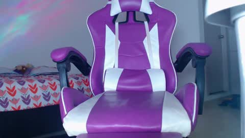 Snapshot of anabellabonariva chatting on 12-23-24, 12:03 Anabella online show from 12-23-24, 12:03