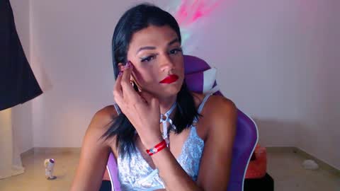 Snapshot of anabellabonariva chatting on 01-11-25, 07:16 Anabella online show from 01-11-25, 07:16
