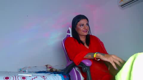 Snapshot of anabellabonariva chatting on 02-17-25, 03:25 Anabella online show from 02-17-25, 03:25