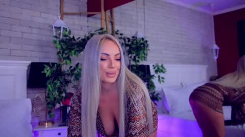 anabellastar online show from 11-11-25, 04:45