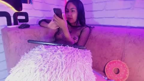 Anna online show from 02-01-25, 01:34