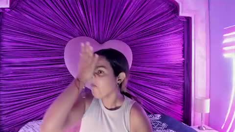 Anna online show from 06-17-26, 12:07