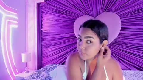 Anna online show from 07-10-26, 03:47