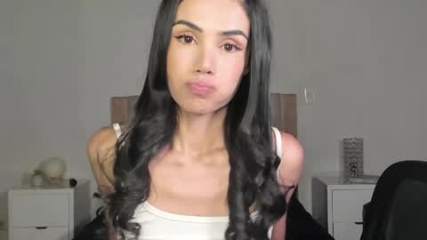 Snapshot of anahenao chatting on 04-25-26, 12:02 Ana Henao or Annie... Follow me ahenaocb Insta X online show from 04-25-26, 12:02