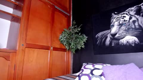 Anahi online show from 02-24-26, 03:04